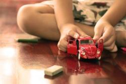 Infants prefer toys typed to their gender, says study Science Daily